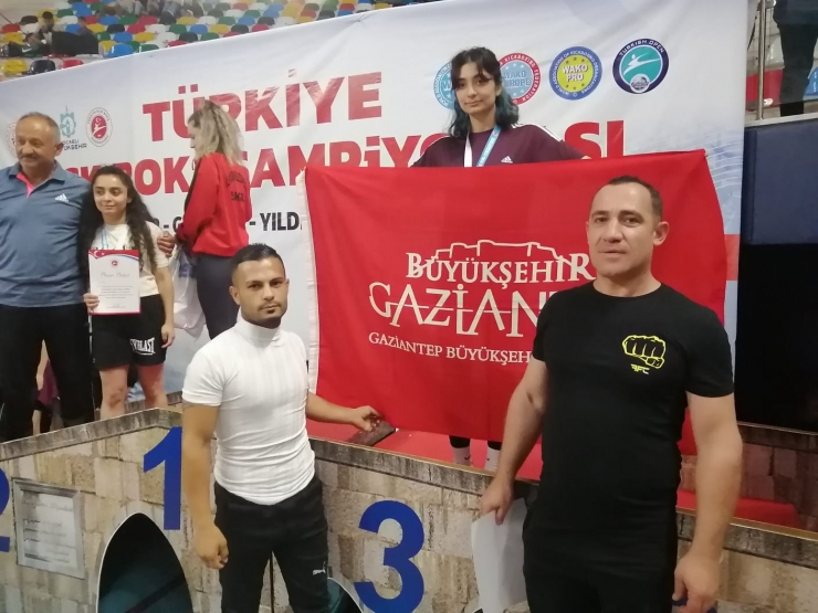 Türkiye’yi Uluslararası Arenada Temsil Edecekler