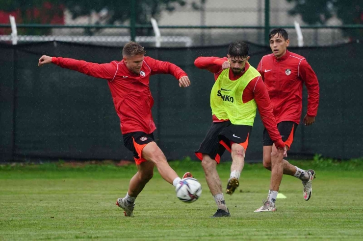 Gaziantep Fk Hazırlıklarını Bolu’da Sürdürüyor