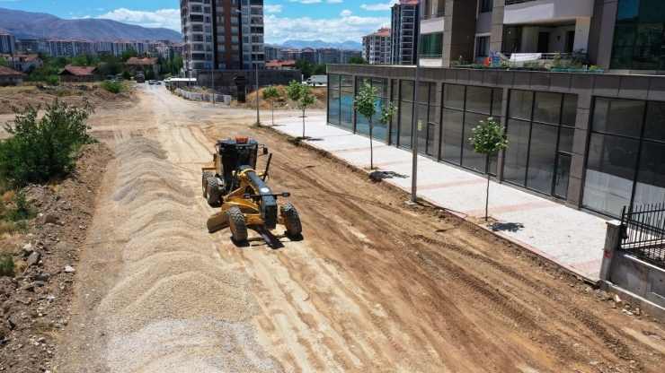 Yeşilyurt’ta Alternatif Yol Güzergahları Oluşturuluyor