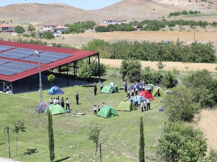 İspendere Şifalı İçmelerinde İzcilik Kampı