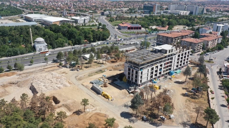 Yeşilyurt Belediyesi’nin Yeni Hizmet Binası İnşaatı Sürüyor