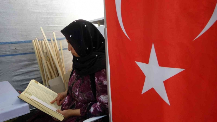Evlat Nöbetindeki Babadan Dağdaki Çocuklara Çağrı