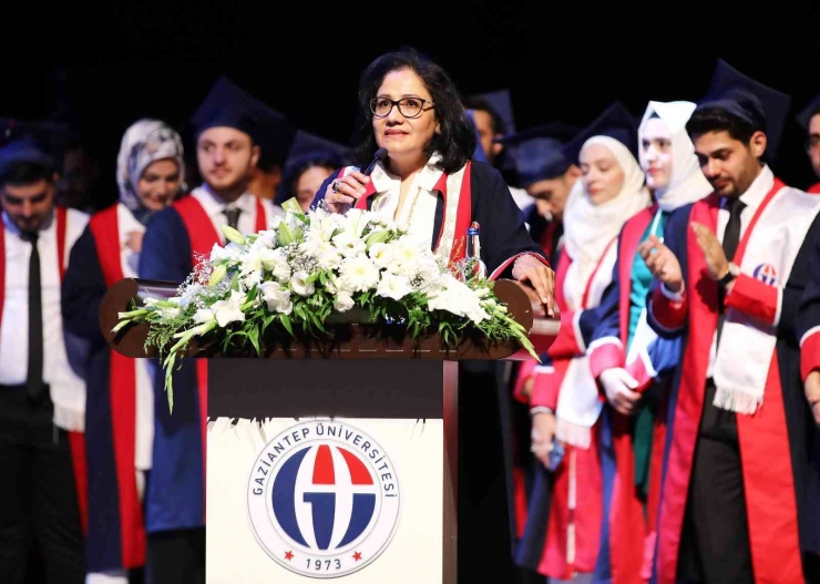 Gaün Tıp’tan Sağlık Ordusuna 261 Hekim