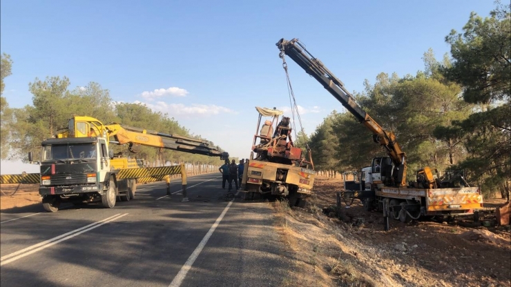 Şanlıurfa’da Devrilen Vincin Sürücüsü Yaralandı
