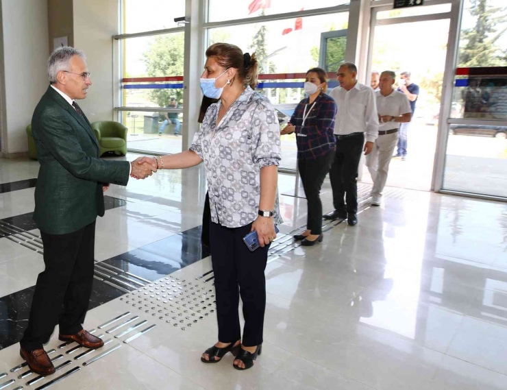 Gaün Ailesi Bayramlaşma Töreninde Bir Araya Geldi