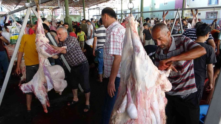 Gaziantep’te Vatandaşların Kurban Kesim Telaşı Başladı