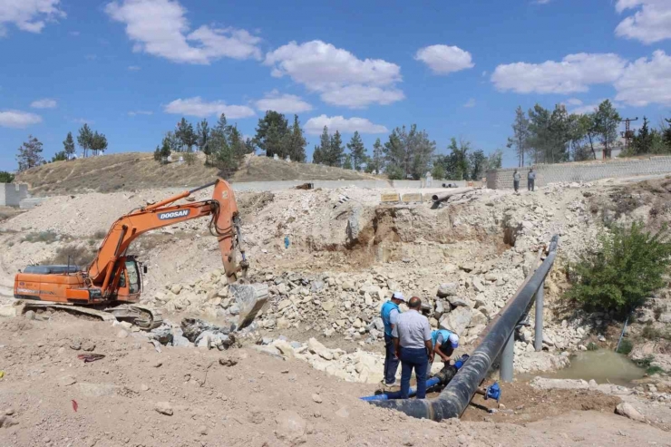 Güzelyurt Mahallesi Köprü Yapımı Başladı