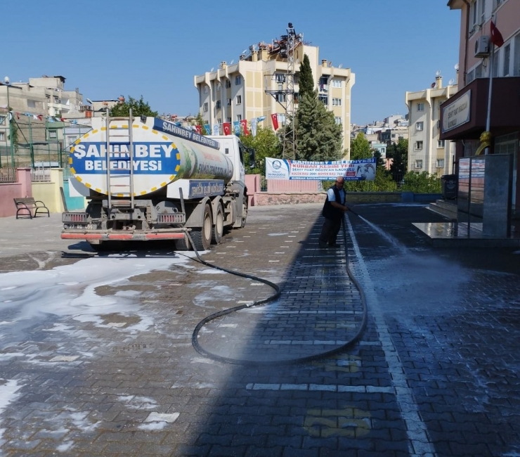 Şahinbey’de Temizlik Ekipleri Bayram Boyunca Görev Başındaydı