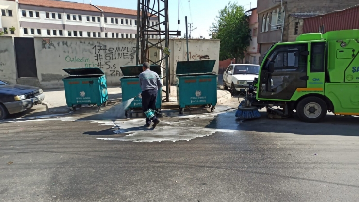 Şahinbey’de Temizlik Ekipleri Bayram Boyunca Görev Başındaydı