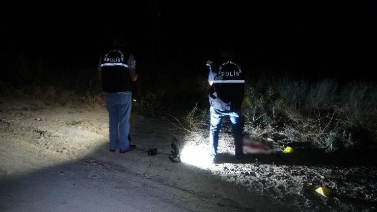 29 Yaşındaki Genç Defalarca Bıçaklanıp Ölüme Terk Edildi