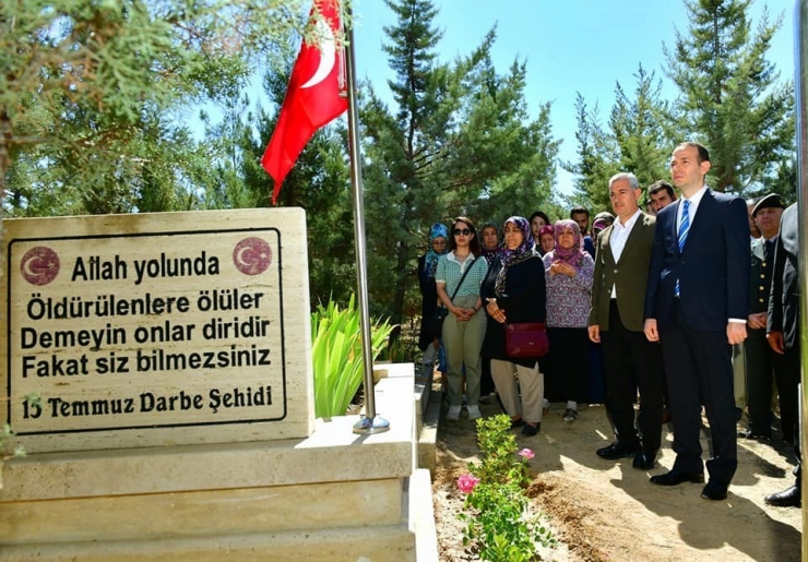 15 Temmuz Şehidi Kabri Başında Dualarla Anıldı