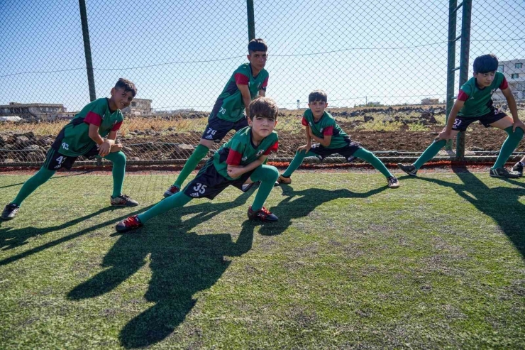 Diyarbakır’da Futbol Akademisi Açıldı