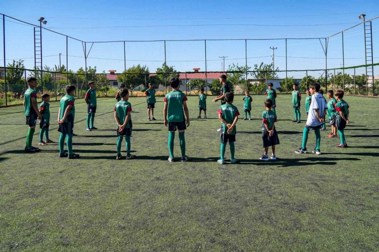 Diyarbakır’da Futbol Akademisi Açıldı