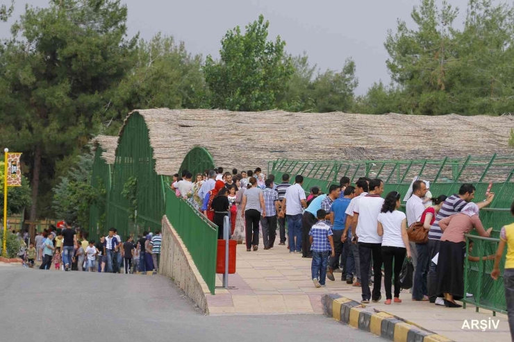 Gaziantep Doğal Yaşam Parkı 9 Günde 225 Bin Ziyaretçiyi Ağırladı