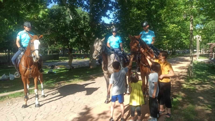 Atlı Jandarma Timi’nin Park Ve Mesire Alanlarındaki Görevi Sona Erdi