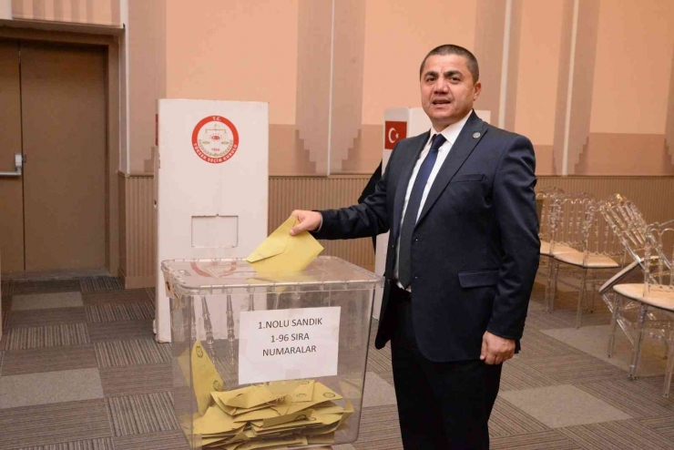 Sağlık-sen Gaziantep Şubesi’nde Başkan Arayıcı Güven Tazeledi