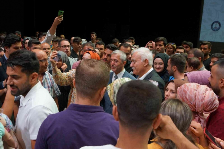 Genç Çiftlerden Hatipoğlu’na Yoğun İlgi