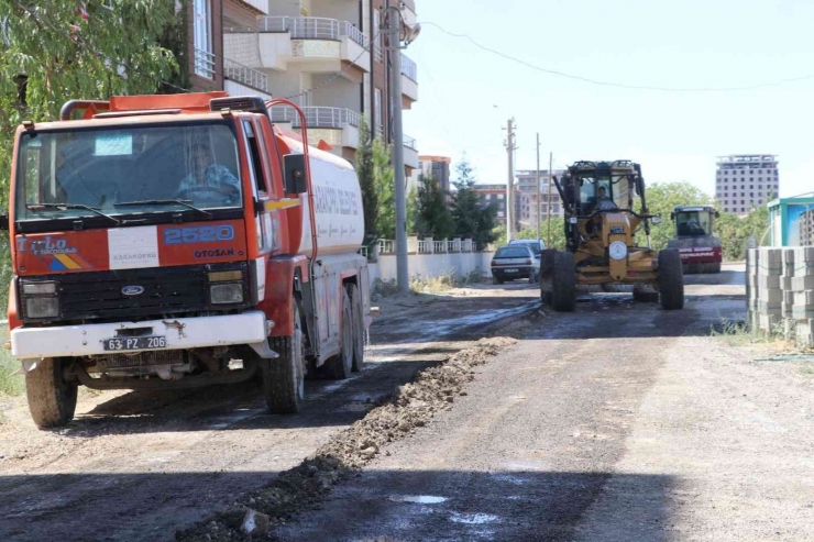 Karaköprü’de Üst Yapı Çalışmaları Devam Ediyor