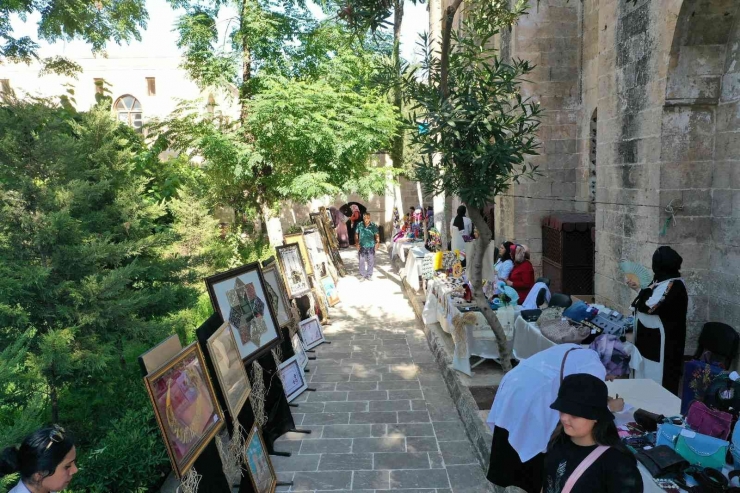 El Emeği Göz Nuru Ürünler Görücüye Çıktı