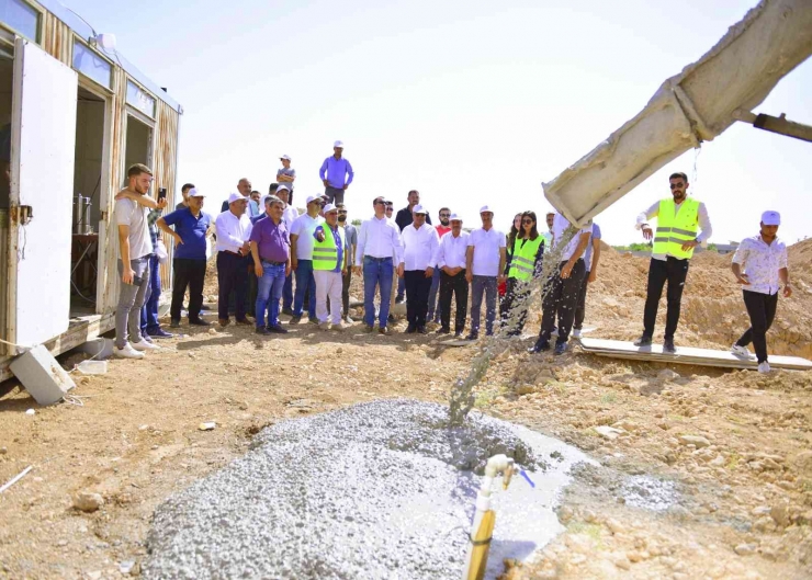 Ceylanpınar’da 300 Kişilik Tekstil Fabrikasının Temeli Atıldı