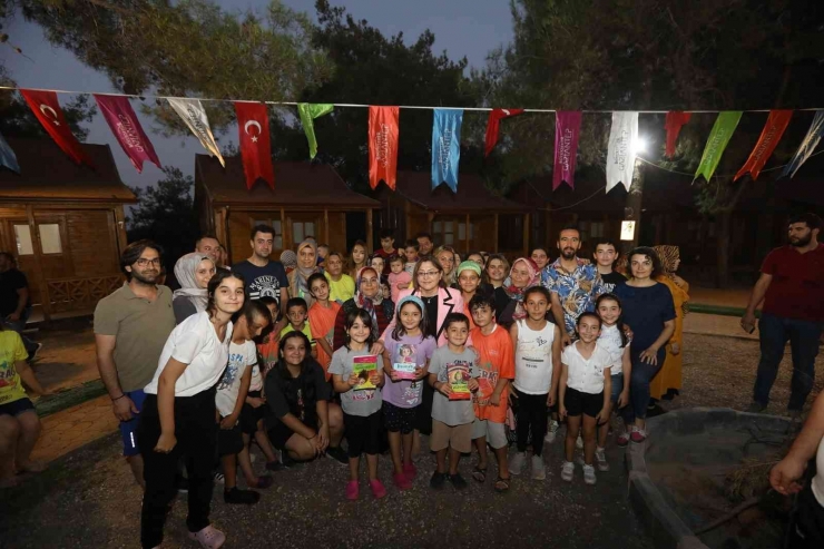 Şahin, Eğlenceli Aile Kamplarındaki Vatandaşlarla Buluştu