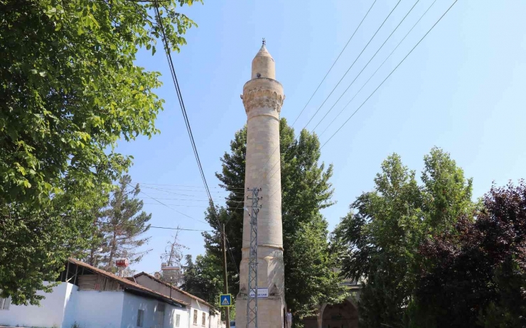 Malatya’daki Tarihi Yapılara ’yapı Sağlığı Takibi’