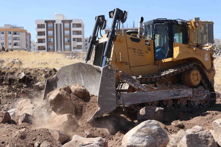 Karaköprü’de Yeni Yol Çalışması