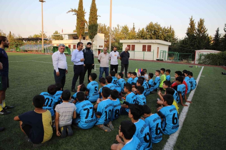 Geleceğin Futbolcuları Spor Okullarında Yetişiyor