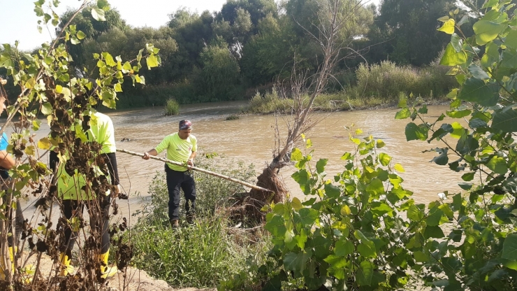 Dicle Nehri’nde 3 Gün Önce Kaybolan Çocuğun Cansız Bedeni Bulundu