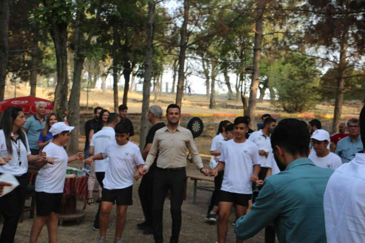 Belediye Etkinlik Düzenledi, Tatil İmkanı Olmayan Gençler Doyasıya Eğlendi