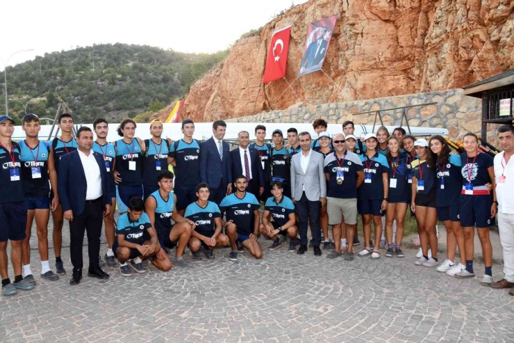 Gençler Türkiye Kürek Şampiyonası Adıyaman’da Başladı