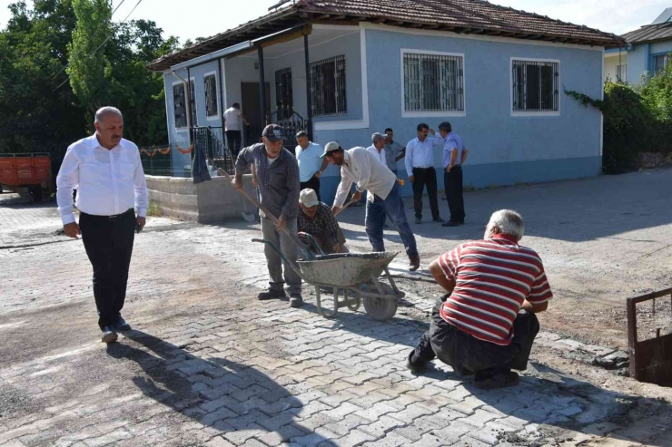 Doğanşehir’de Asfalt Ve Parke Çalışması