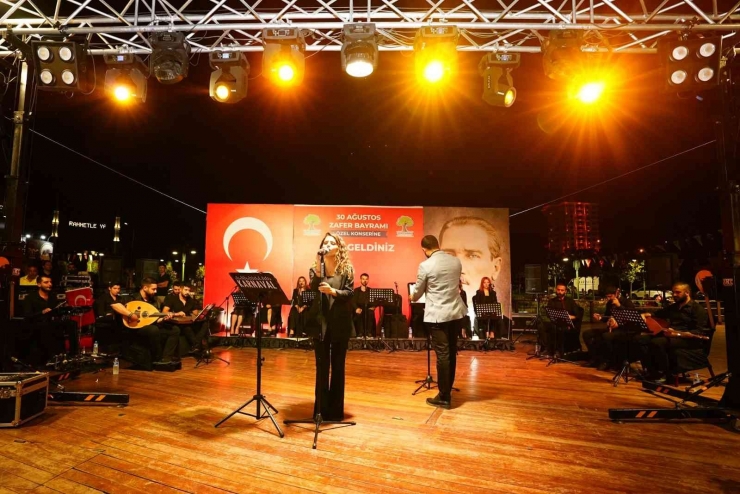 Şehitkamil’de 30 Ağustos Özel Konserine Yoğun İlgi