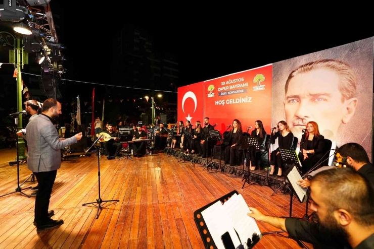 Şehitkamil’de 30 Ağustos Özel Konserine Yoğun İlgi