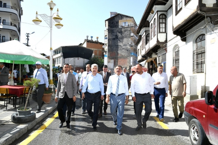 Gürkan: “malatya’nın Her Noktasında Yoğun Bir Çalışma İçerisindeyiz”