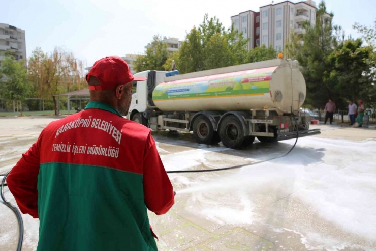 Karaköprü’de Eğitim Sezonu Öncesi Okullarda Temizlik