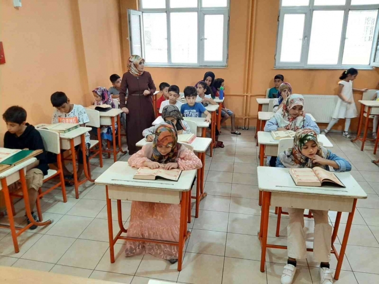 Bağlar Belediyesin Bünyesinde Çocuklara Kur’an’ı Kerim Dersi