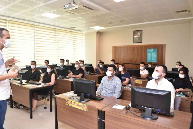 Gso’da Uluslarası Pazarlama Ve Müşteri Bulma Yöntemleri Eğitimi Verildi