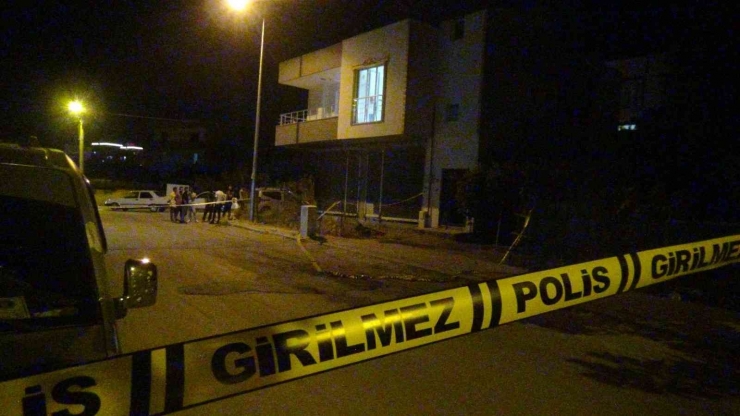 İkamet, Kurşunların Hedefi Oldu