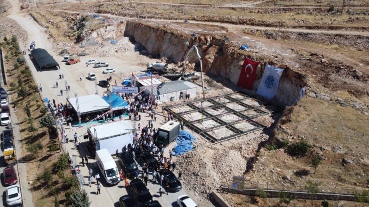 Beydağı Eteklerindeki 500 Milyonluk Dev Yatırımın Temeli Törenle Atıldı