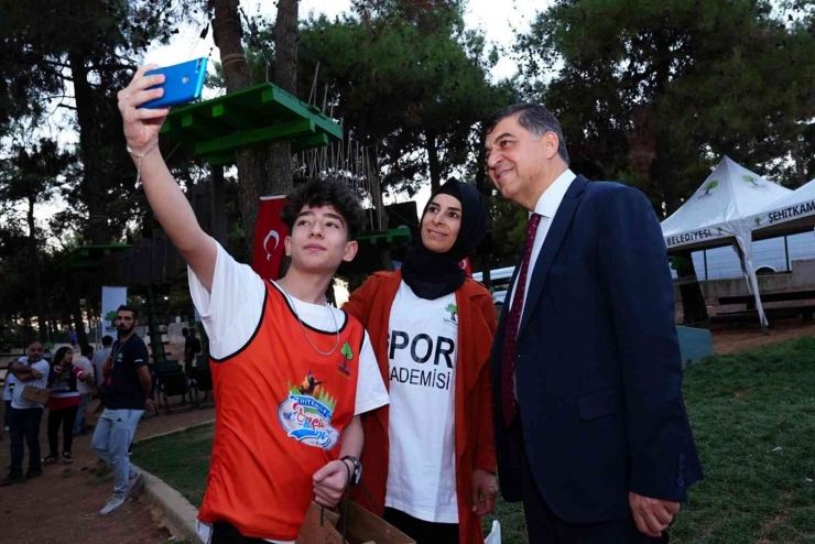 Fadıloğlu, Spor Lisesi Öğrencilerini Ve Ailelerini Kampta Ağırladı