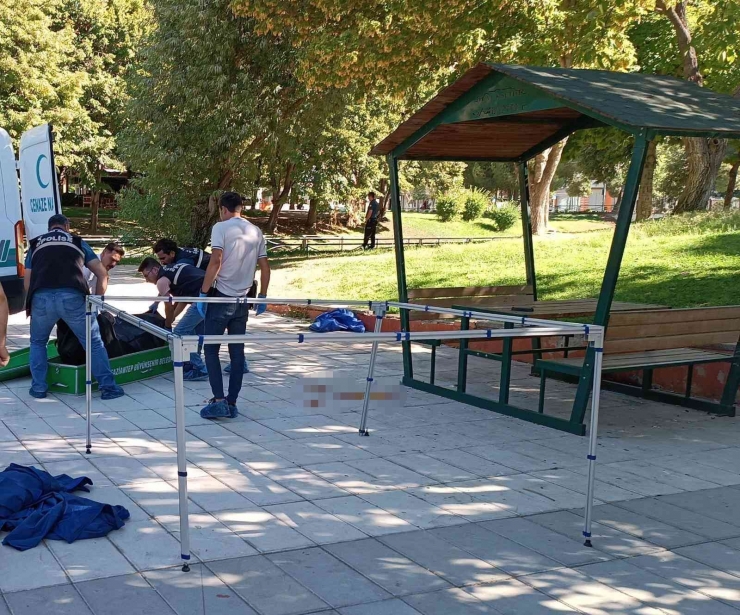 Parkta Ölü Bulunan Uzman Çavuşun Tabancasını Çalan Şahıs Tutuklandı