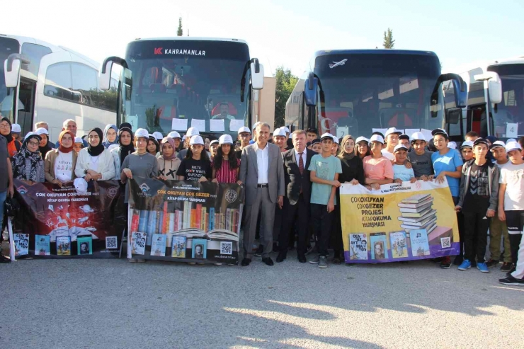 En Çok Kitap Okuyan 200 Öğrenci İstanbul’a Uğurlandı