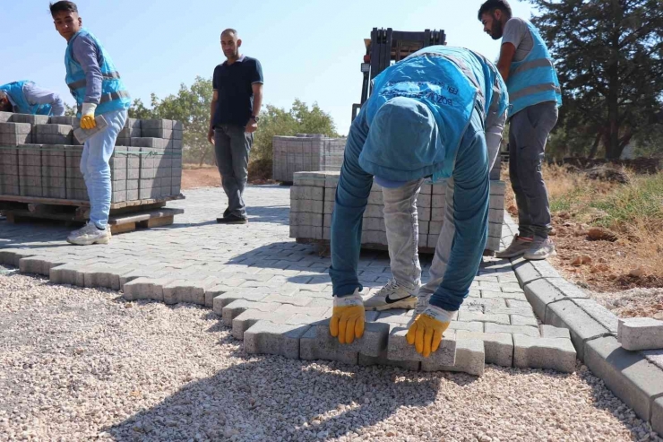 Bozova Belediyesinden Kırsal Mahallelerde Üst Yapı Çalışması