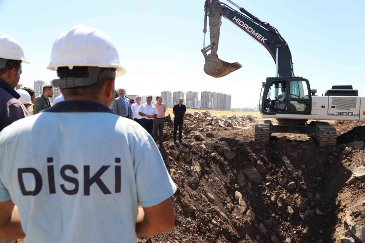 Diski, Sorunsuz Altyapı İçin Kanalizasyonları Güçlendiriliyor