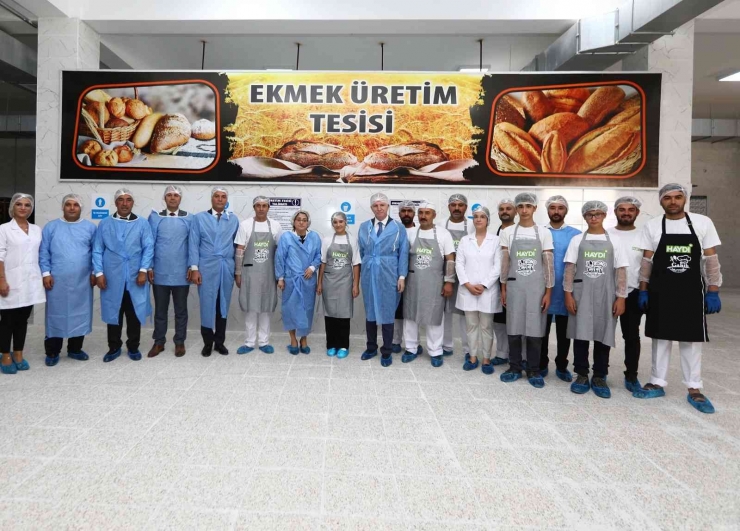 Ekmek Satış Büfeleri Hizmet Vermeye Başladı