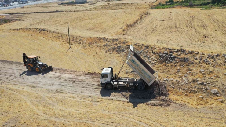 Haliliye’de Yeni Yol Açma Çalışmaları Sürüyor