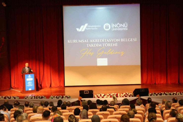 İnönü Üniversitesi’ne Akreditasyon Belgesi