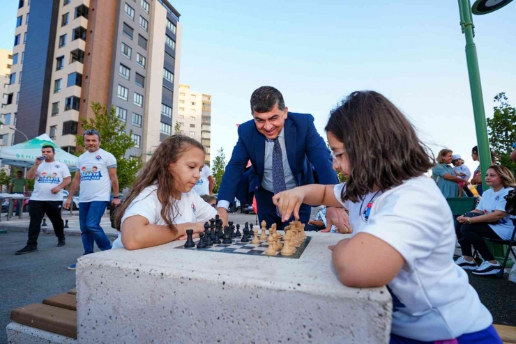 ’’sokakta Satranç Var’’ Projesi 8. Yaşını Kutluyor