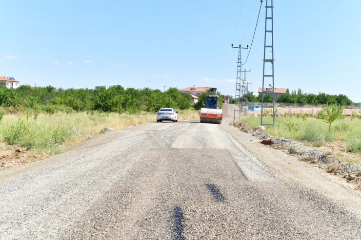 Başkan Çınar, Yol Yenileme Hizmetlerini İnceledi